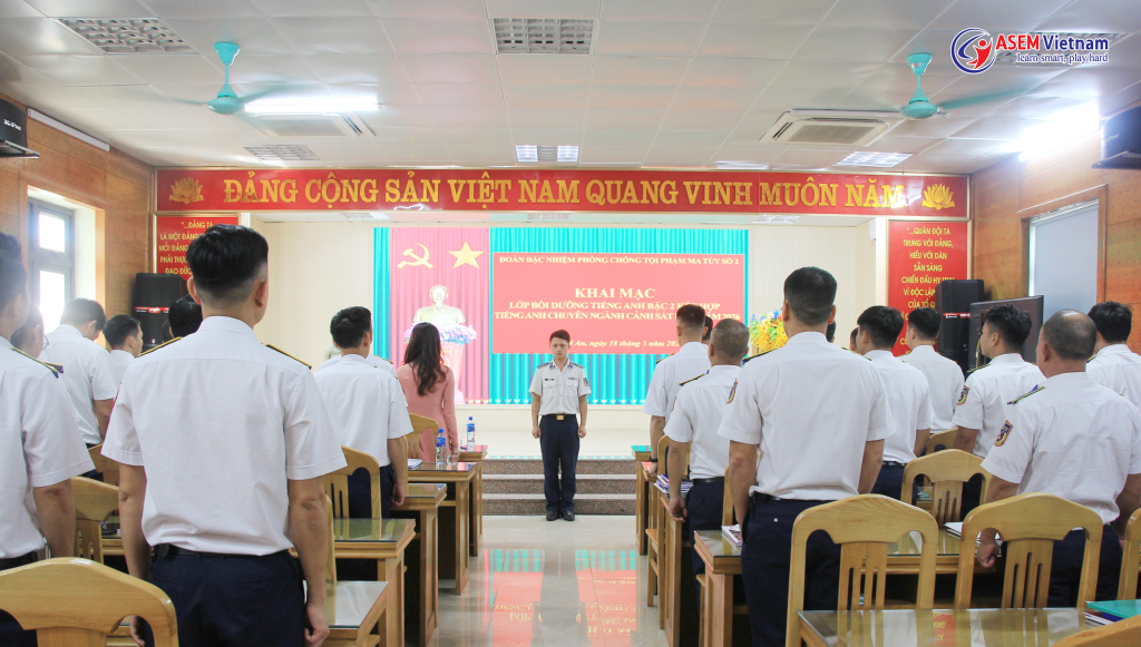 Hơn 40 cán bộ, chiến sĩ tham dự khai mạc